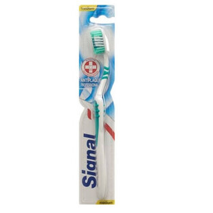 Signal Antiplaque Toothbrush Medium, 1 piece.