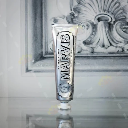Whitening Zahnpasta für Zahnschmelz Whitening Mint Marvis, 85 ml, Ludovico Martelli