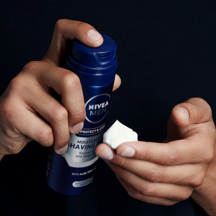 Shop Nivea Men Protect amp; Care Rasierschaum 200ml Nivea Men Protect amp; Care Rasierschaum 200ml