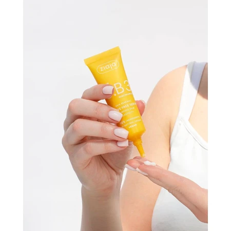 Ziaja Vitamina C.B3 Niacinamida, suero facial activo, 30 ml