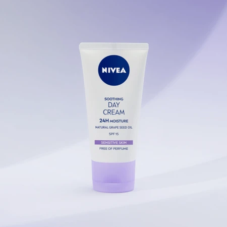 Nivea 24H Hydration, Soothing Day Cream, SPF 15, 50 ml