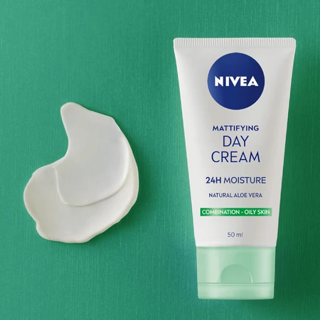 Nivea 24h Hydration, mattierende Tagescreme, fettige Haut und Mischhaut, 50 ml