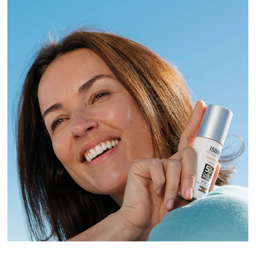 Isdin Fusion Water Age Repair zonbeschermingsvloeistof voor gezicht met SPF 50, 50 ml