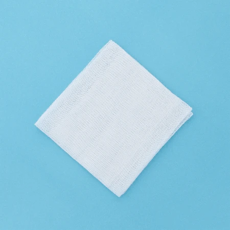 SEMA Protect, sterile gauze pads, 17 threads, 12 layers, 7 cm x 7 cm, 3 pieces