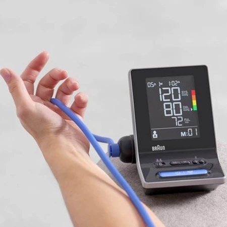 Braun Exactfit 5 Connect BUA6350, automatische bovenarm bloeddrukmeter, met bluetooth, met 2 manchetten, met LCD-scherm