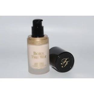 Base de maquillaje Too Faced Born This Way Nuanta Cloud Foundation