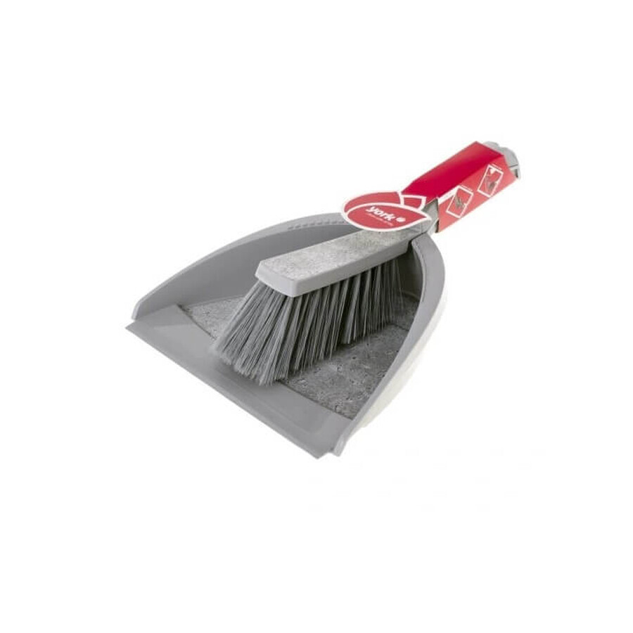 York, Plastic sweeper and vacuum cleaner
