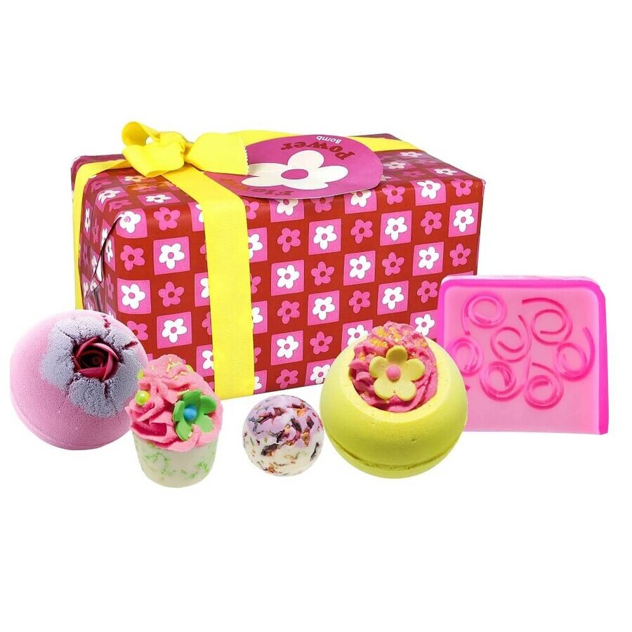 Buy Bomb Cosmetics Flower Power Bath Gift Set, 5 pieces Bomb Cosmetics Flower Power Bath Gift Set, 5 pieces
