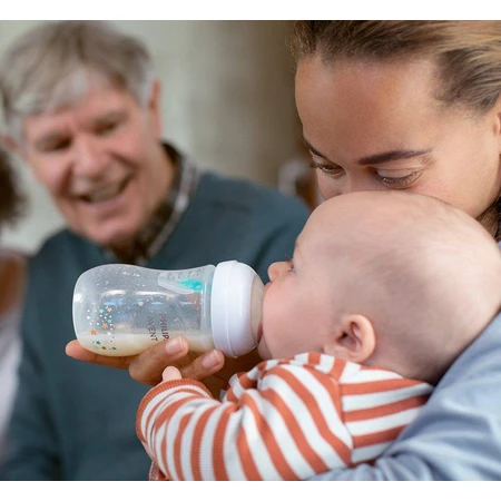 Biberón Philips Avent Natural Response con válvula AirFree 260 ml, 1m+ Oso