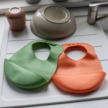 Tommee Tippee Baby-Lätzchen, 6m+, grün oder orange
