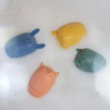 Petite&Mars Jouets de bain en silicone AMIGOS 6m+ 4 pièces