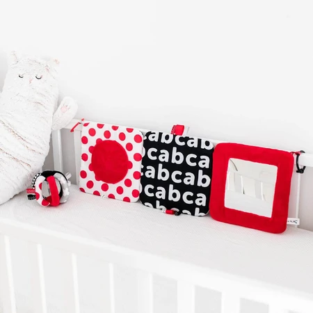 Baby Canpol Pelota de contraste Canpol con sonajero SENSORIAL