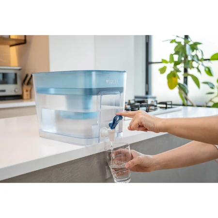 Brita Flow, 8,2 l Filterspender mit Wasserhahn, blau + Maxtra Pro Pure Performance Filter, 1 Stück