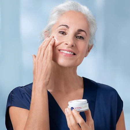 Nivea Vital Soja Crema reafirmante de día antiedad, pieles maduras, FPS 30, 50 ml
