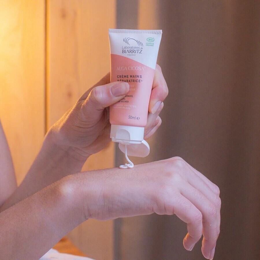 Laboratoires De Biarritz Repair Treatments Organic Hand Cream Soothes and Repairs 50ml