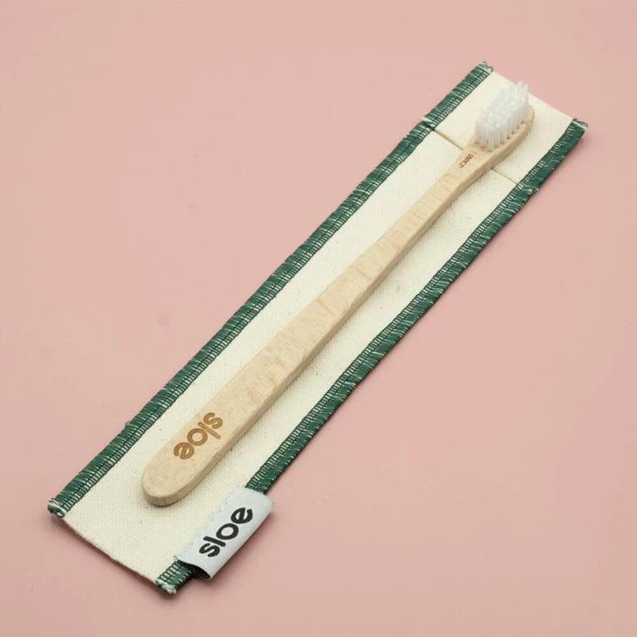 Cepillo de dientes Sloe Soft Bamboo + Etui