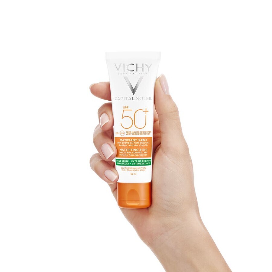 Vichy Capital Soleil Cremă solară matifiantă 3 în 1 argilă verde Spf50+ 50ml Vichy Capital Soleil Cremă solară matifiantă 3 în 1 argilă verde Spf50+ 50ml