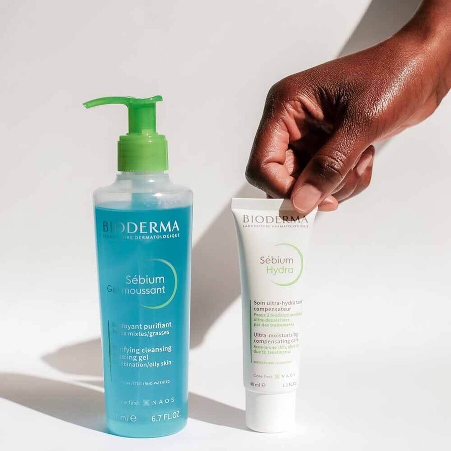 Bioderma Sebium Ultra Moisturising Compensating Treatment für zu Akne neigende Haut 40ml