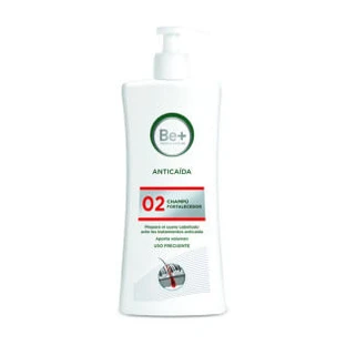 Kräftigendes Shampoo gegen Haarausfall Be+ Med Capilar 500ml