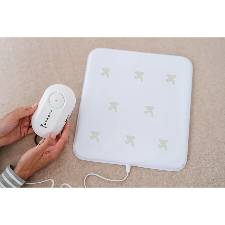 Momini SleepSafe, a sleep monitor