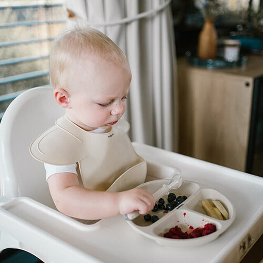 BabyOno, silicone bib with adjustable clasp, beige, from 6 months, 1 piece.