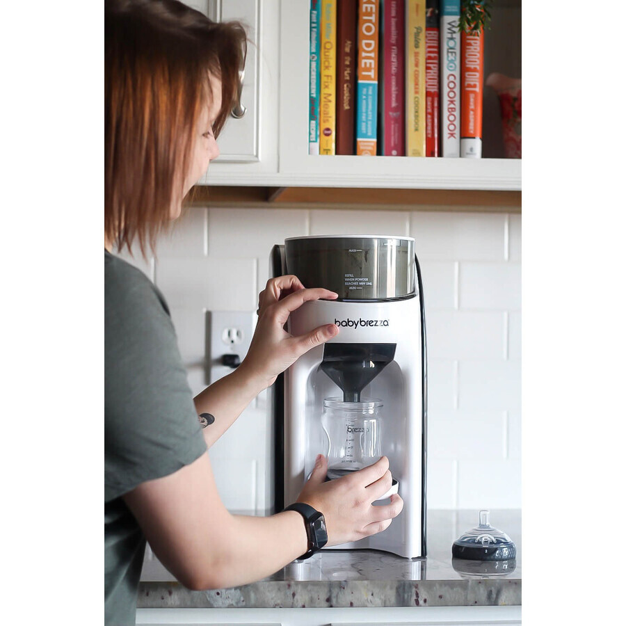 Baby Brezza Formula Pro Advanced, dispensador de leche, blanco y negro