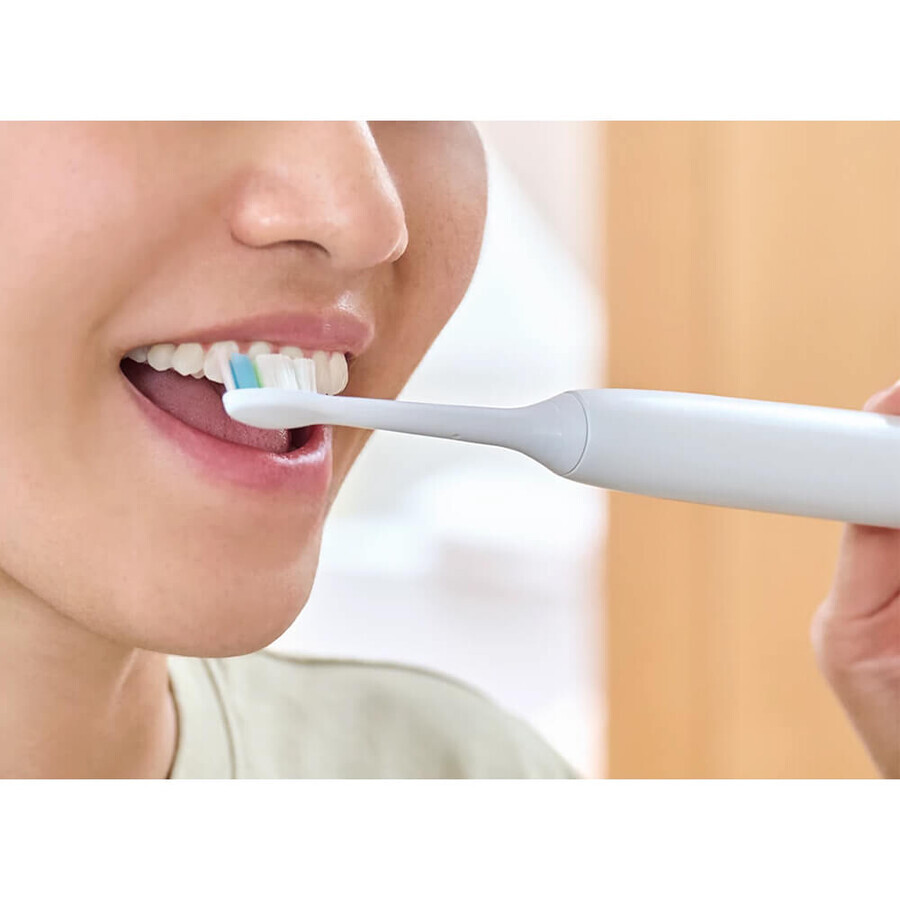 Philips, replacement tips for Sonicare W2 Optimal White sonic toothbrush, white, 4 pieces.