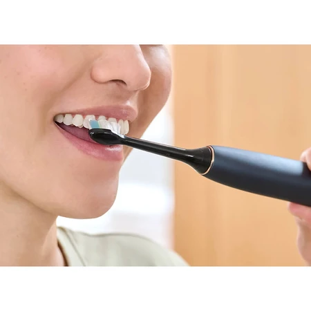 Philips, replacement tips for Sonicare W2 Optimal White sonic toothbrush, black, 4 pieces