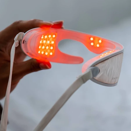 Beautifly Serene Eye, eye area massager with red light therapy function