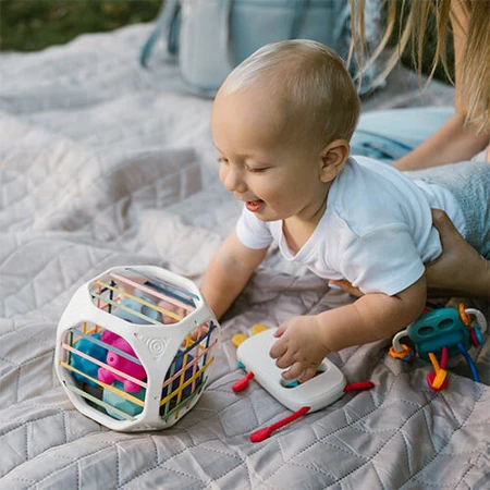 BabyOno, jouet sensoriel, boîte à cubes, à partir de 18 mois, 1 pièce