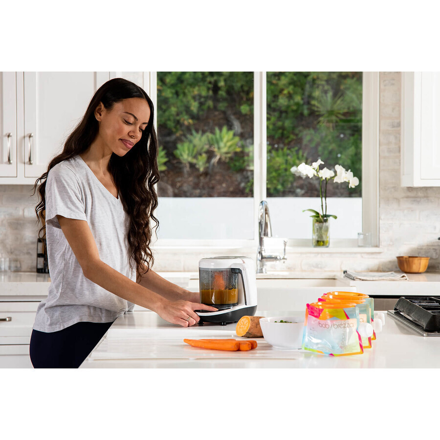 Baby Brezza Food Maker Deluxe, a food preparation device