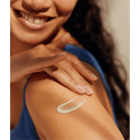 Nivea Sun Invisible Finish set, hydraterende zonnebrandcrème, SPF 50+, 150 ml + after sun verlengende lotion, 200 ml + gratis strandtasje