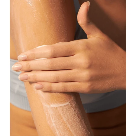 Nivea Sun Invisible Finish set, hydraterende zonnebrandcrème, SPF 50+, 150 ml + after sun verlengende lotion, 200 ml + gratis strandtasje