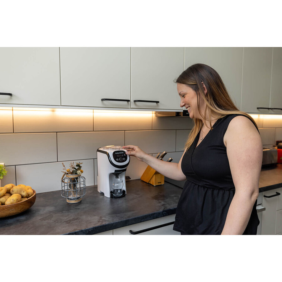 Baby Brezza Formula Pro Mini, milk maker