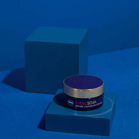 Nivea Vital Soya Anti-Age, crema de noche regeneradora, pieles maduras, 50 ml