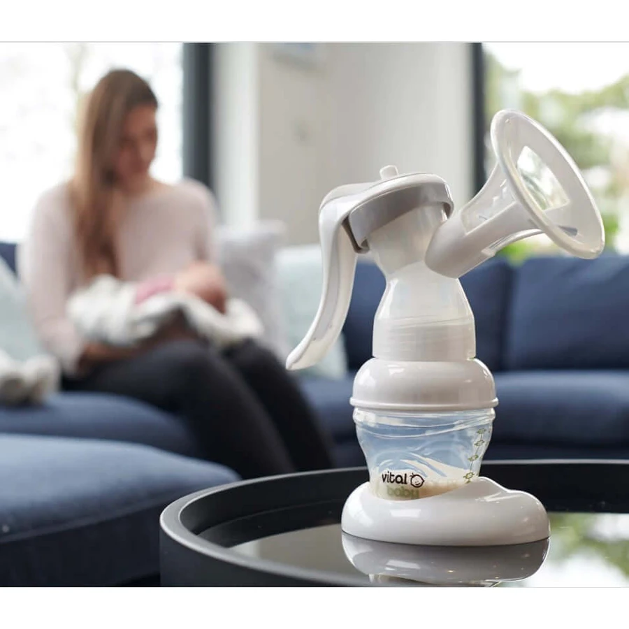 Manuelle Stillpumpe Flexzone + 6 Stück Vital Baby Pads