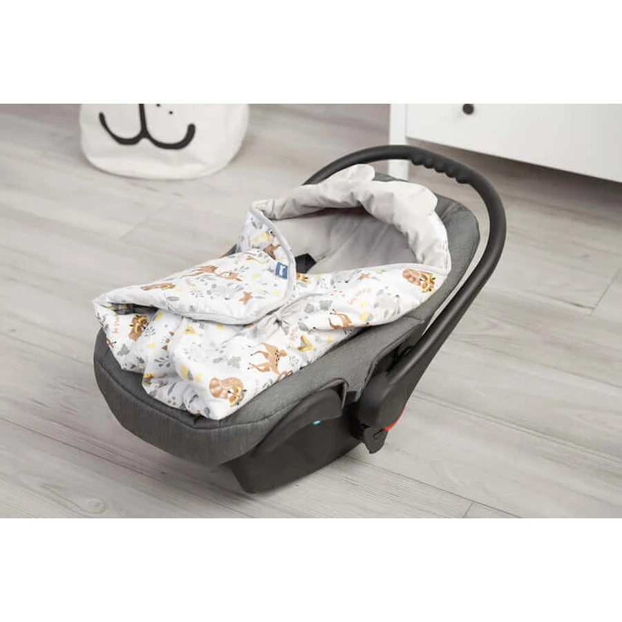 Pañal - Silla de Auto White Forest Adventure 0-13kg 90X90