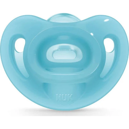 Nuk Sensitive Silicone Orthodontic Pacifier with Cover Light Blue pour 0-6 mois