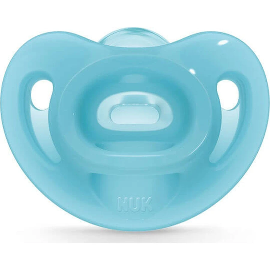 Nuk Sensitive Silicone Orthodontic Pacifier with Cover Light Blue pour 0-6 mois