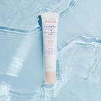 Eau Thermale Avène Hydrance Emulsión Facial Hidratante Ligera de Día Tintada con SPF30 Contra Imperfecciones 40ml