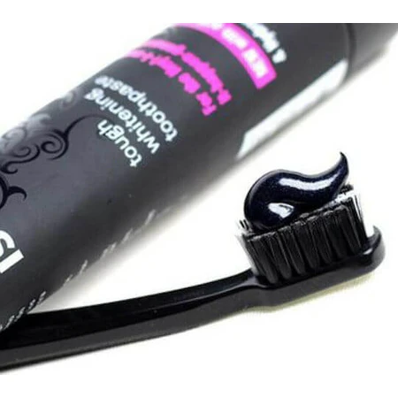 Curaprox Black is White Dentifrice au charbon actif pour blanchir 90ml