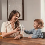 MAM Easy Active, biberon anti-colique, avec tétine en silicone, motif Fruits, unisexe, à partir de 4 mois, 330 ml
