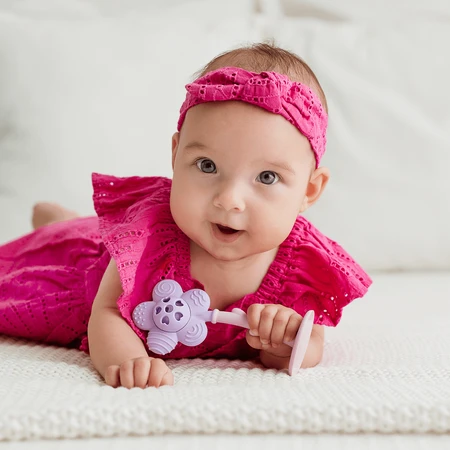 Dumel GiliGums, mordedor, Flor alegre, morado, a partir de 3 meses, 1 pieza