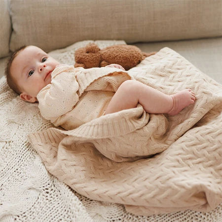 BabyOno, Decke aus Merinowolle, hellbeige, 75 cm x 100 cm, 1 Stück