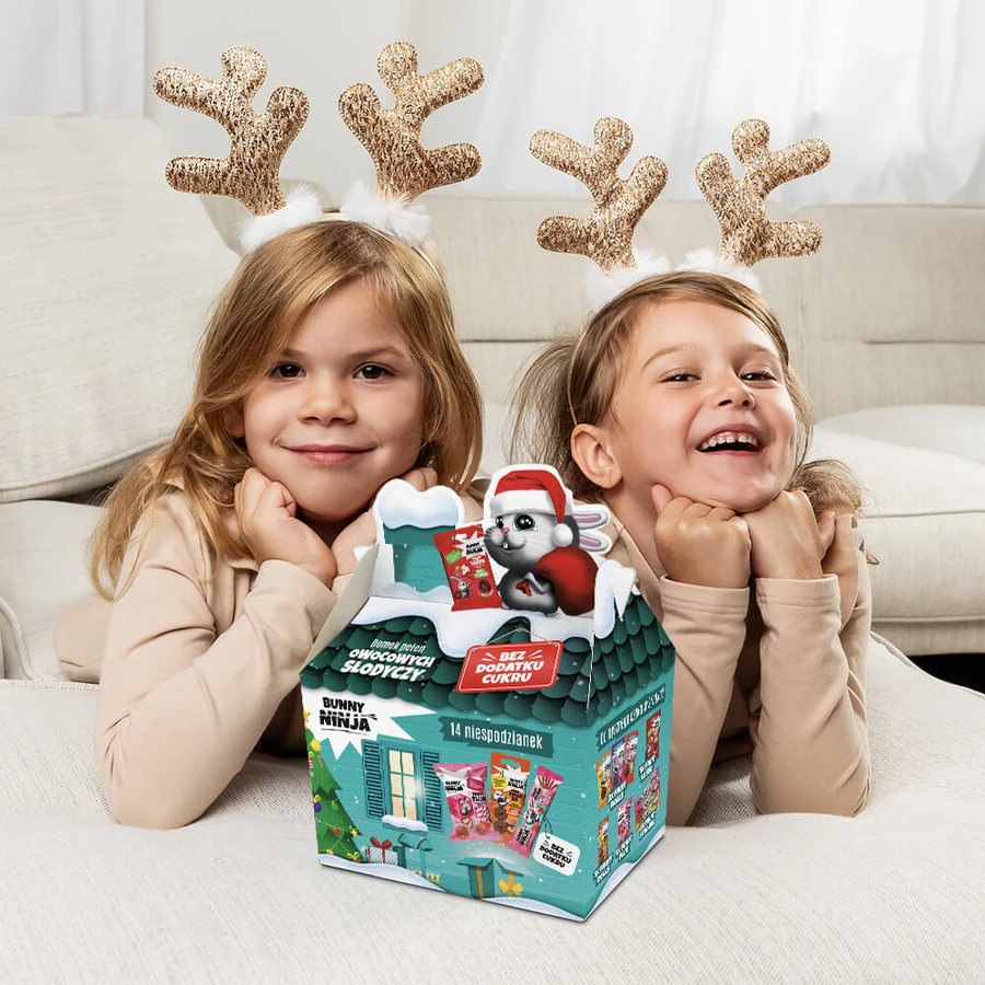 Casa de Navidad Bunny Ninja llena de caramelos afrutados, 14 sorpresas + libro para colorear gratis