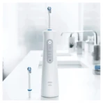 Oral-B AquaCare Pro-Expert Series 6, irrigator with OxyJet technology