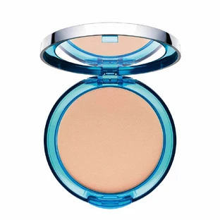 Artdeco Mattifying foundation SPF50 in a compact with high UVA and UVB protection 20 Cool Beige, 9.5g
