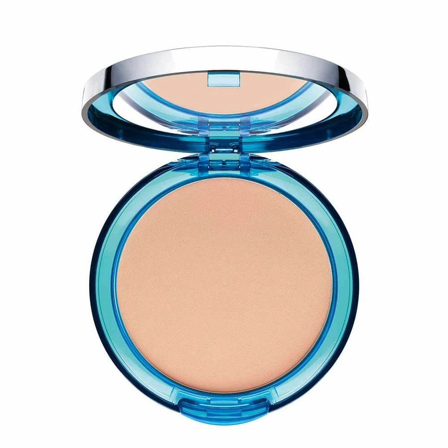Artdeco Mattifying foundation SPF50 in a compact with high UVA and UVB protection 20 Cool Beige, 9.5g