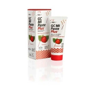 GC MI Paste Plus Strawberry 40 g