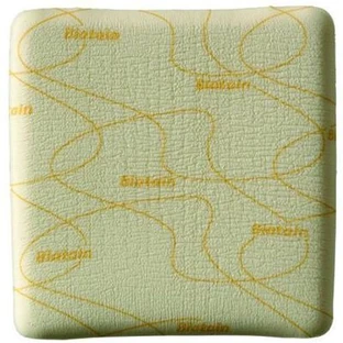 Biatain ibu pansement non adhésif en mousse de polyuréthane libérant de l'ibuprofène 10x10 cm 5 pièces